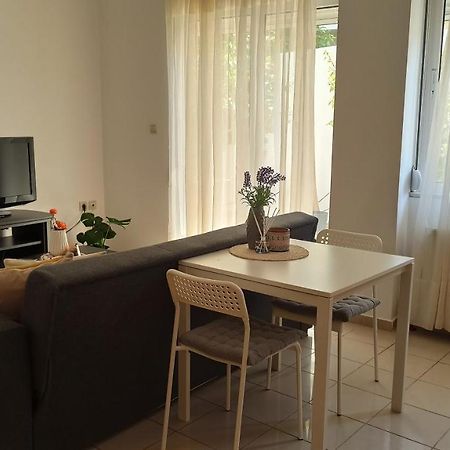 Cozy Flat Close To The Airport/Port And Center Nea Alikarnassos Ngoại thất bức ảnh